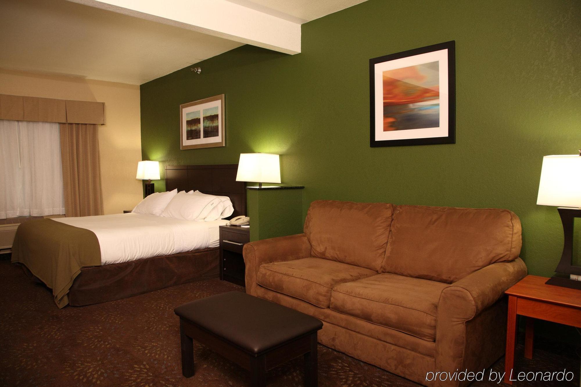 Holiday Inn Express & Suites Aberdeen By Ihg Екстер'єр фото