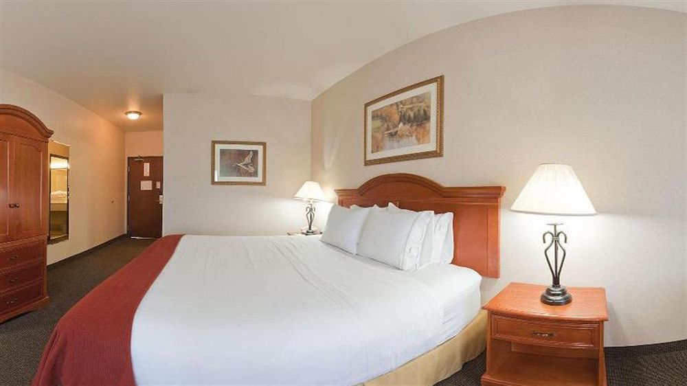 Holiday Inn Express & Suites Aberdeen By Ihg Екстер'єр фото